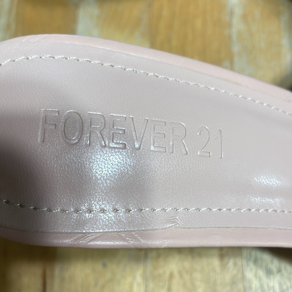NWT Forever 21 heeled sandals - Picture 5 of 7